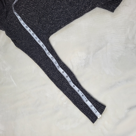 Denver Hayes Gray Women's Sweater. Cotton Blend. Medium - Picture 8 of 9